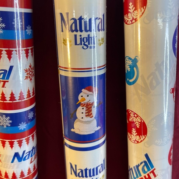3 Extra Large Rolls of Natural Light Beer Holiday Wrapping Paper 60 Sq Feet Each - Picture 4 of 6